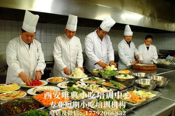 日本餐饮业赚钱大王背道而驰的经营术 日本餐饮业赚钱大王背道而驰的经营术