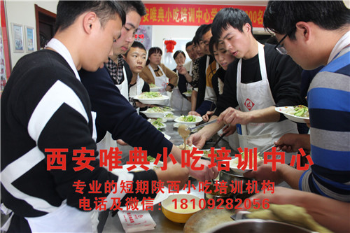 卖凉皮赚钱吗,靠卖一碗凉皮月入3万 卖凉皮赚钱吗,靠卖一碗凉皮月入3万