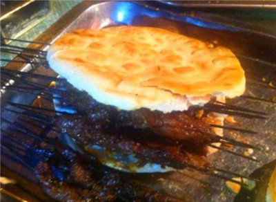 烤肉夹馍.jpg